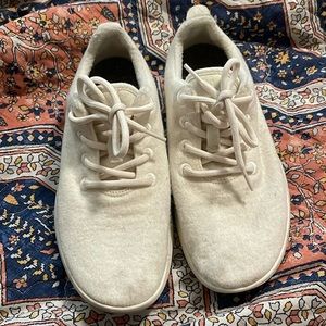 Allbirds Wool Runners white as is size 9